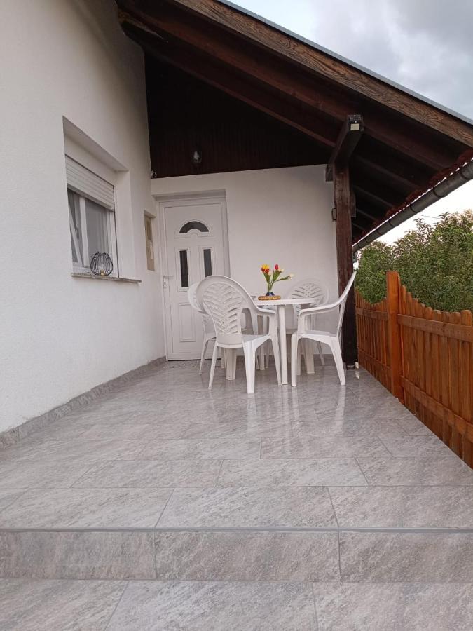 Lucija Apartamento Lovinac  Exterior foto